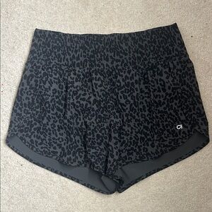 Gap Fit Lined High Rise Womens Running Shorts Leopard Print